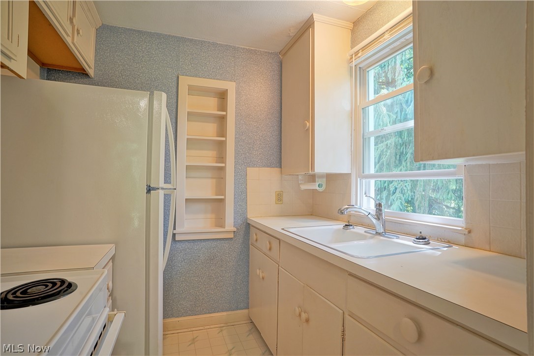 Village/Silver Lake - Residential Income