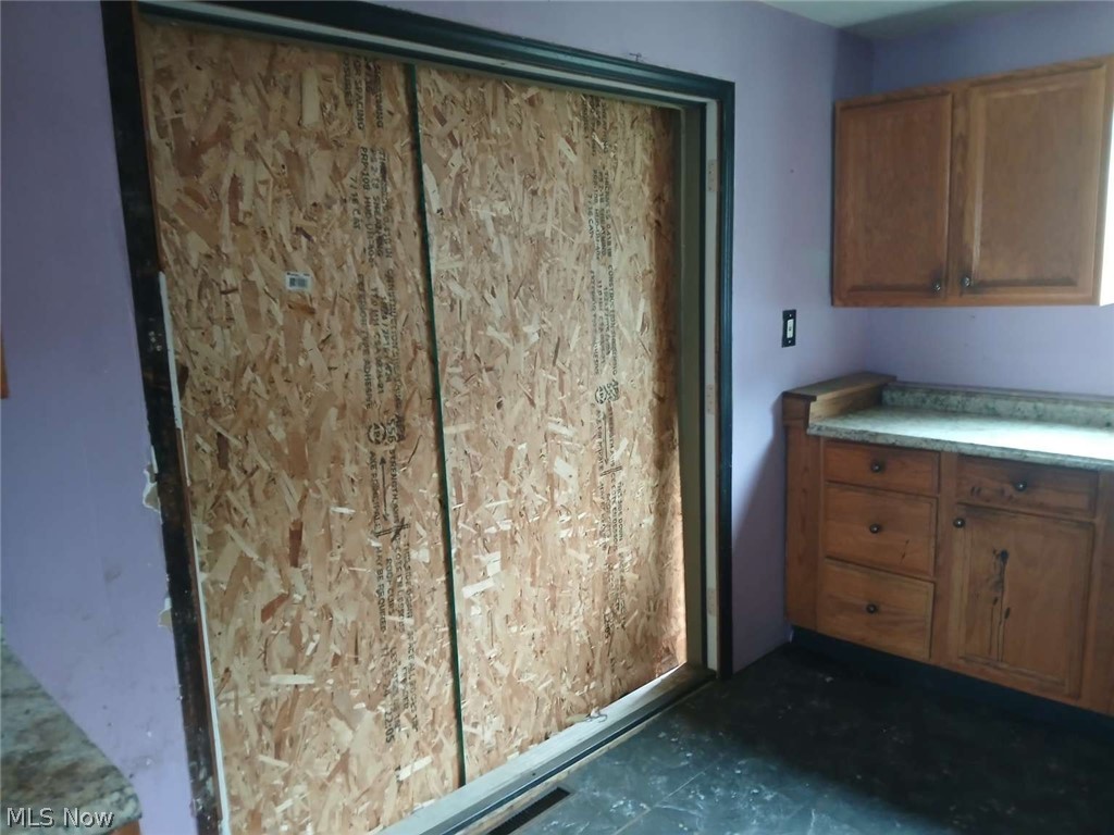 Comstock Thayer & Whitney - Residential