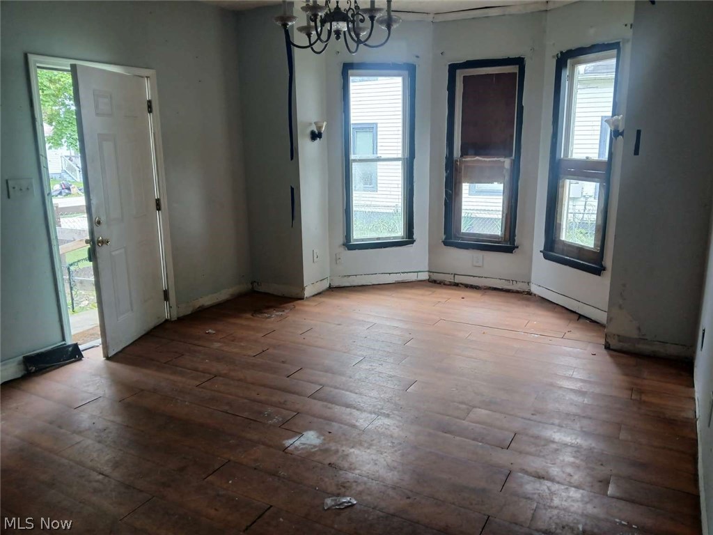 Comstock Thayer & Whitney - Residential