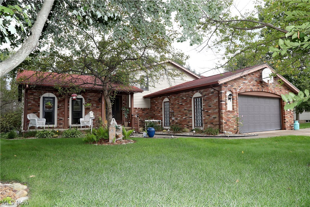 Beautiful 4 bedroom home conveniently located in Lake. Flexible room use options and extra storage space awaits in this cozy layout. Office / bonus room off bath to extra-large bedroom, bonus room / large mudroom leads to master bedroom and possible 5th bedroom by basement. Enjoy your breakfast in the large 3 season room with gas heater overlooking the private and spacious backyard. Garage has great work-space along with newer nature stone flooring. Drive is extra-wide to accommodate additional parking. Corian kitchen counters and granite bar counter.