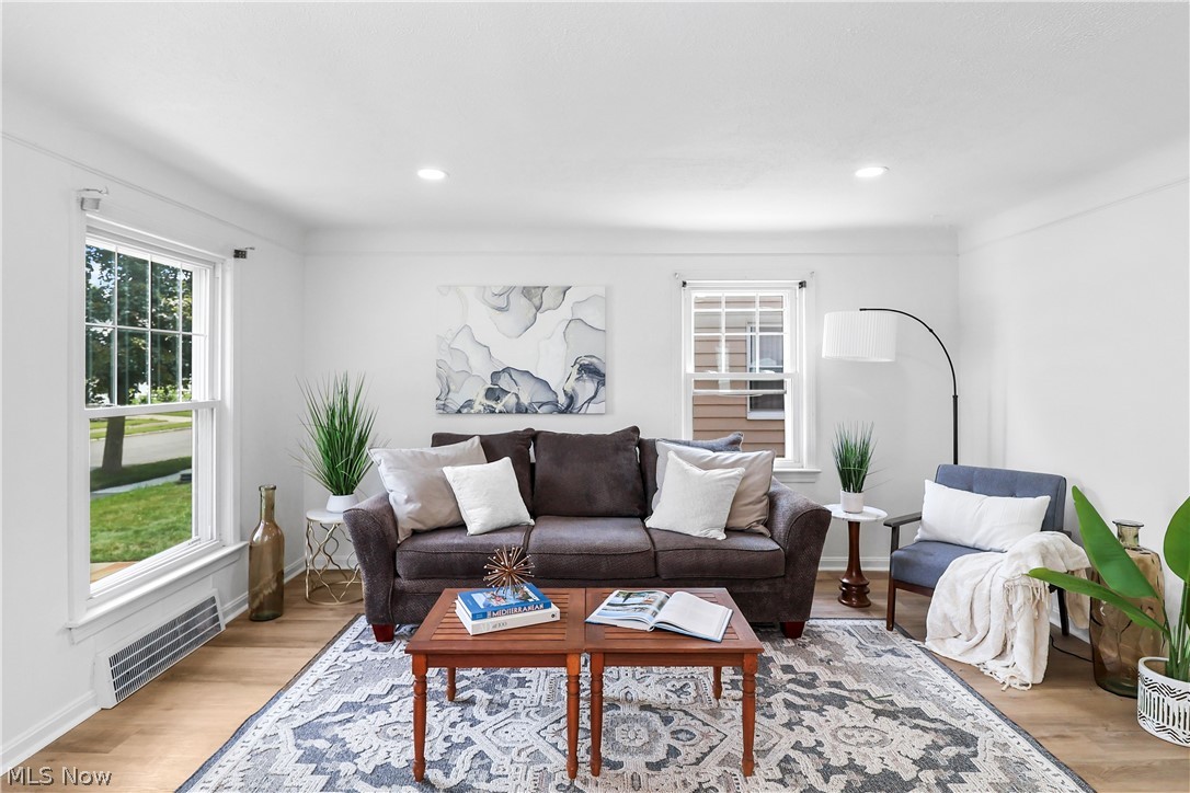 Conger-Helper Realty Companys - Residential