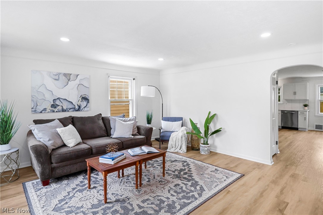 Conger-Helper Realty Companys - Residential