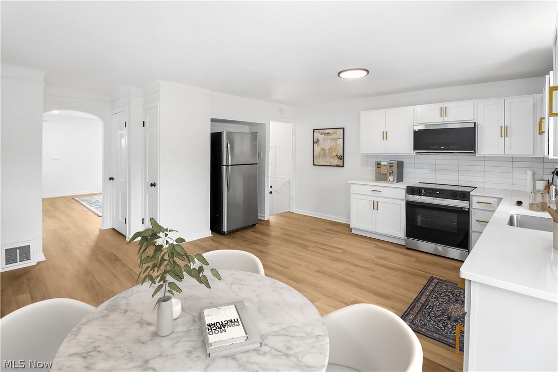 Conger-Helper Realty Companys - Residential