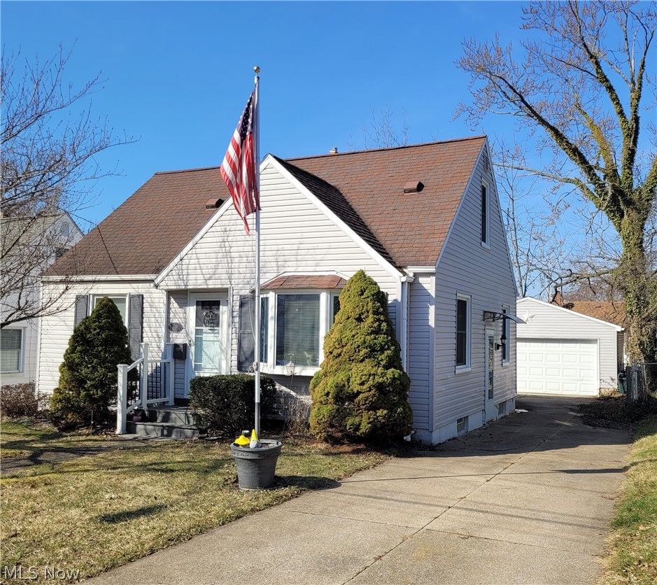 Come take a look and you will love the remodeled eat-in kitchen with tons of cabinetry, granite countertops, breakfast bar, stainless appliances, and vinyl plank flooring. A refresh of the bathroom has also been done. The rest of the home has hardwood floors throughout, except the bathroom and kitchen. This cape cod style home offers the entire upstairs as the 3rd bedroom living area. Basement square footage has been partially finished with a rec room and there are also bathroom facilities in the unfinished portion. Sliding doors off of the kitchen area lead to a rear yard with patio and room for grilling and gardening this summer. Convenient location just steps away from Heintz Hill Park.