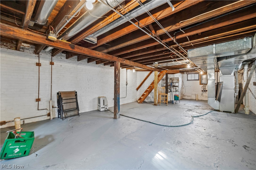 Franklin Terrace Rowhouse Condos - Residential
