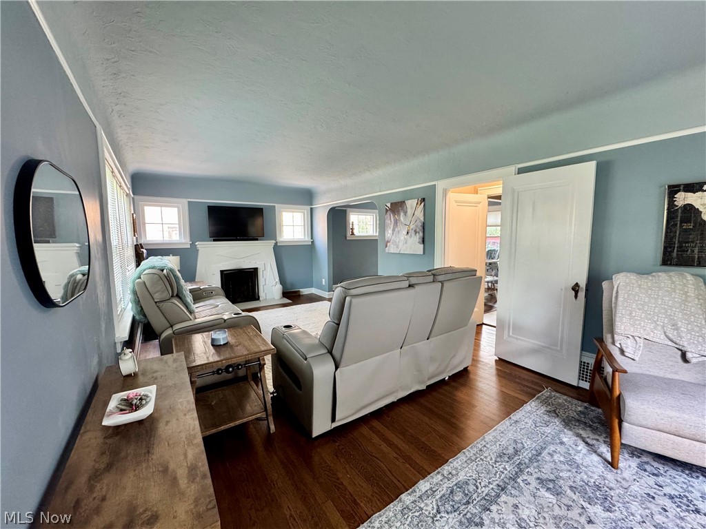 Cleveland Heights Blvd - Residential