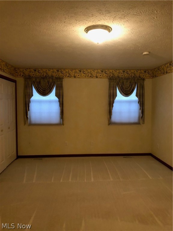 Hampton Bay Condo - Residential