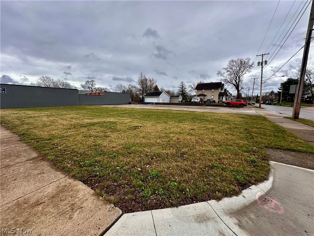 Vacant B-3 Commercial Lot with Strong Visibility on E State St
Commercial vacant lot located in the City of Alliance with excellent visibility and access. The property offers approximately 120 feet of frontage on E State Street and approximately 115 feet of frontage on Arch Avenue. Former commercial structures were removed in May 2021, leaving a cleared site ready for potential development.
Public utilities including water, sewer, electric, and gas are available at the street. The property is zoned B-3 Commercial. Buyers are encouraged to contact the City of Alliance to confirm zoning regulations and permitted uses.
The property was formerly the location of the NAPA Auto Parts building. Mineral rights owned by the seller will transfer with the property.