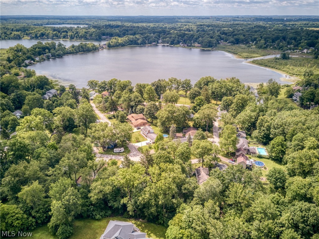 Twin Lakes - Residential
