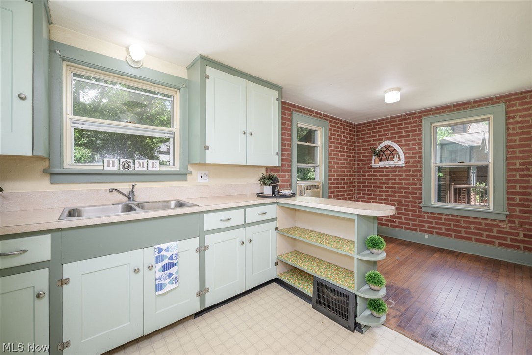 Twin Lakes - Residential