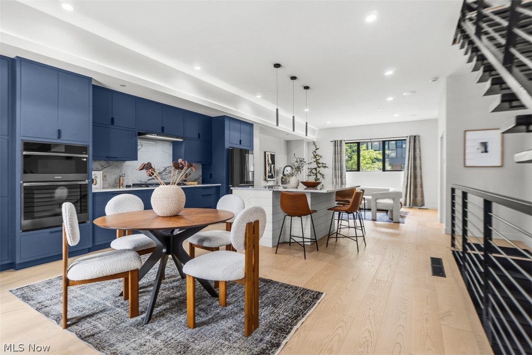 Hinge-Town-Homes - Residential