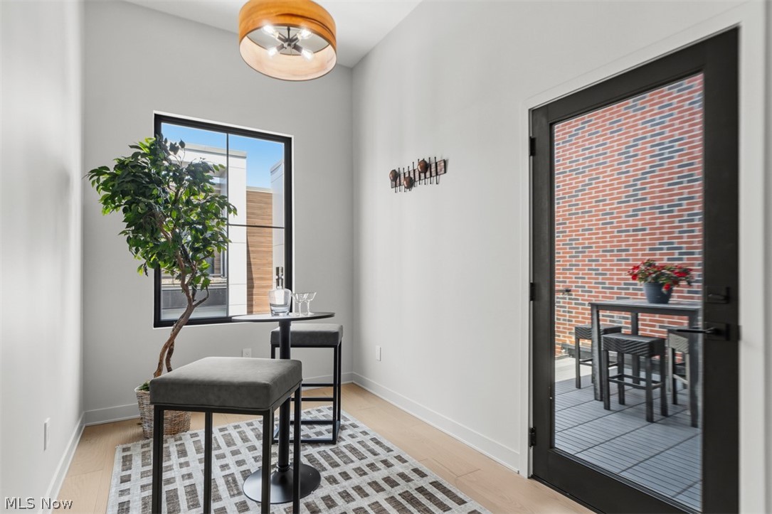 Hinge-Town-Homes - Residential