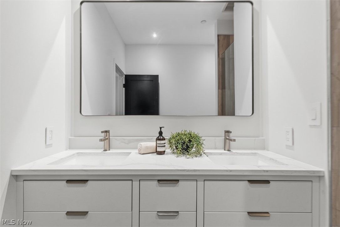 Hinge-Town-Homes - Residential