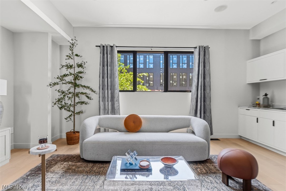 Hinge-Town-Homes - Residential