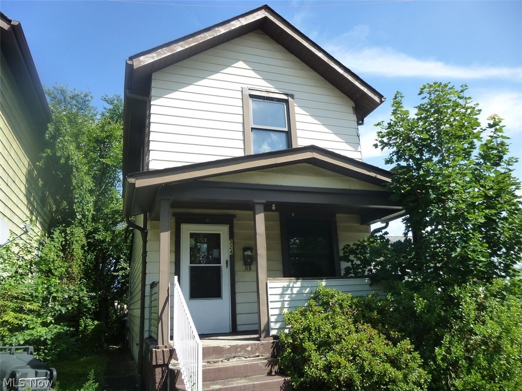 2 bedroom 2 story home with 1 car det garage. No plumbing. Aluminum sided. Cash offers only. Owner is exempt from paying property taxes. Acquired property through Jefferson Metropolitan housing Authority.
