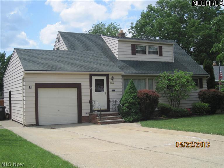 What an opportunity to move in to 1 of the 4 largest homes on the street - 2200 sq. ft. plus.  This is a well cared for one owner home featuring a Master bedroom w/ FB on the 1st. As an added bonus there is a 1st floor laundry room.  In April there were many improvements  beginning with a double oven,  stainless cooktop and hood.  The kitchen comes with a built-in desk.  The living room, family room, master bedroom & 2nd floor all have new carpeting - 4/2013.  Most of the 1st floor has been freshly painted. Lots of storage and many built-ins on the 2nd floor.  Enjoy the rec room with wet bar.  Hot water tank - 4/2013.  In this larger backyard you can enjoy your coffee on the deck, and later party in the hot tub. As an added convenience there is a storage shed. If you enjoy gardening, the greenhouse will be the place to start your seeds for spring planting. This is a wonderful location close to great shopping & 10 minutes from major highways I-271 and I-90.
