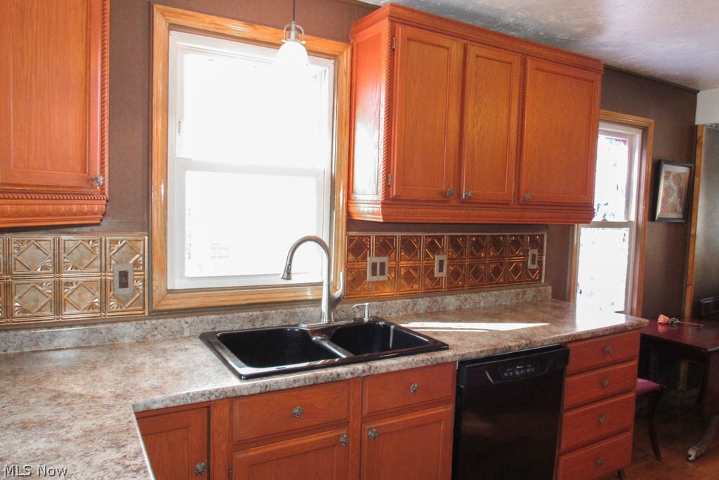 Curtis Ambler Realty Companys - Residential