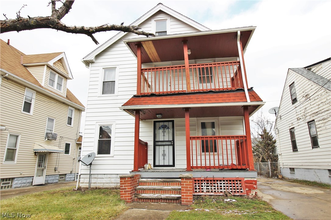Great opportunity!  Roof, windows and electrical panel replaced in 2014.  This little number is already producing income and it's ready for a new owner.