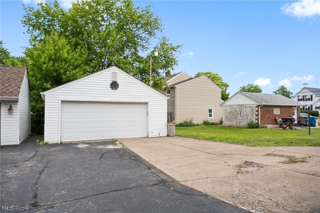 Rossback Freese & Sippel Add - Residential