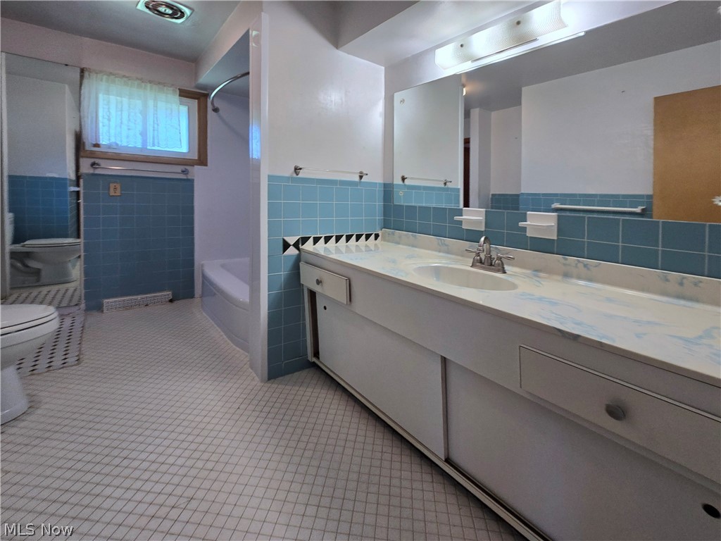 Pinn Dev Inc Skyline Heights 06 - Residential