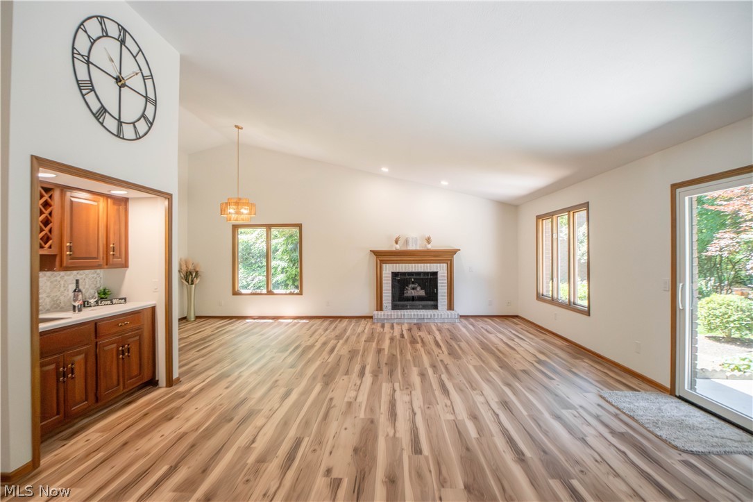Brookview Condo - Residential
