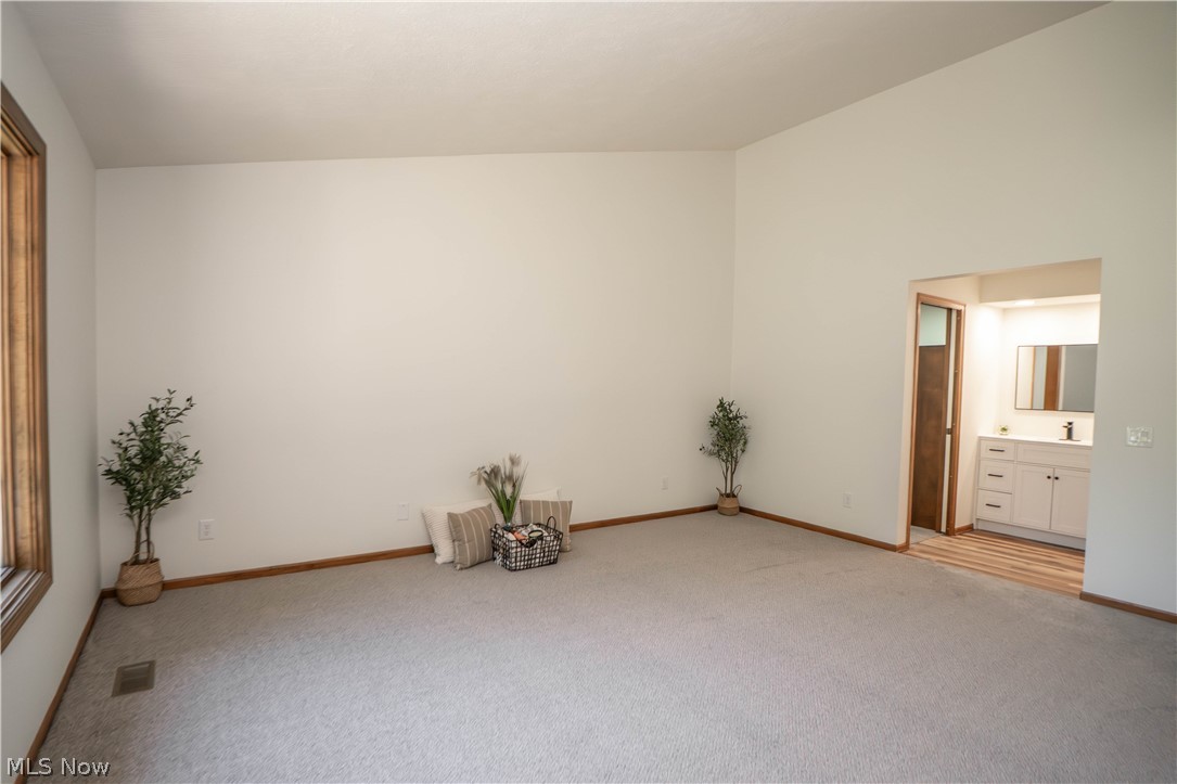 Brookview Condo - Residential