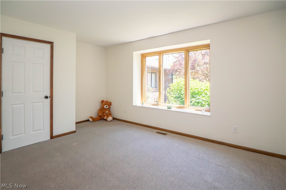 Brookview Condo - Residential