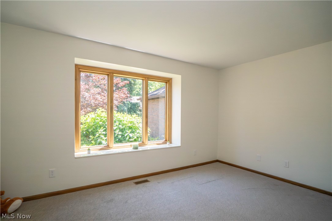 Brookview Condo - Residential