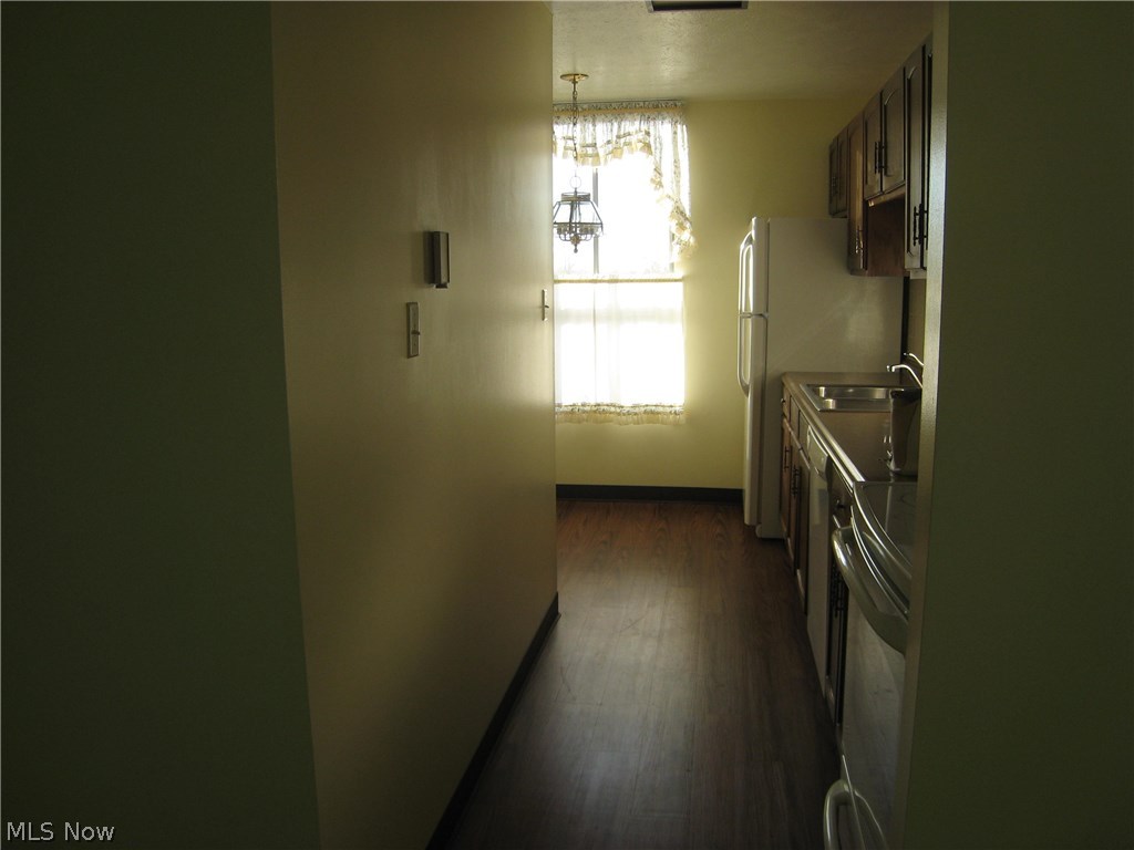 Silver Lake Towers Condo - Residential