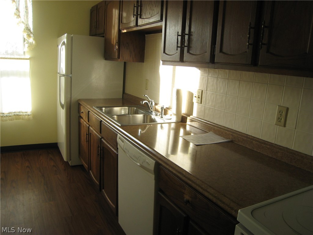 Silver Lake Towers Condo - Residential