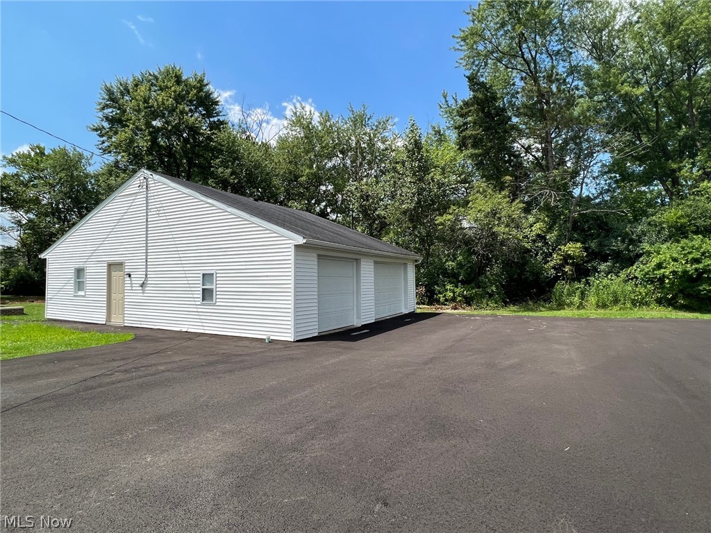 Newbury 02 - Commercial Lease
