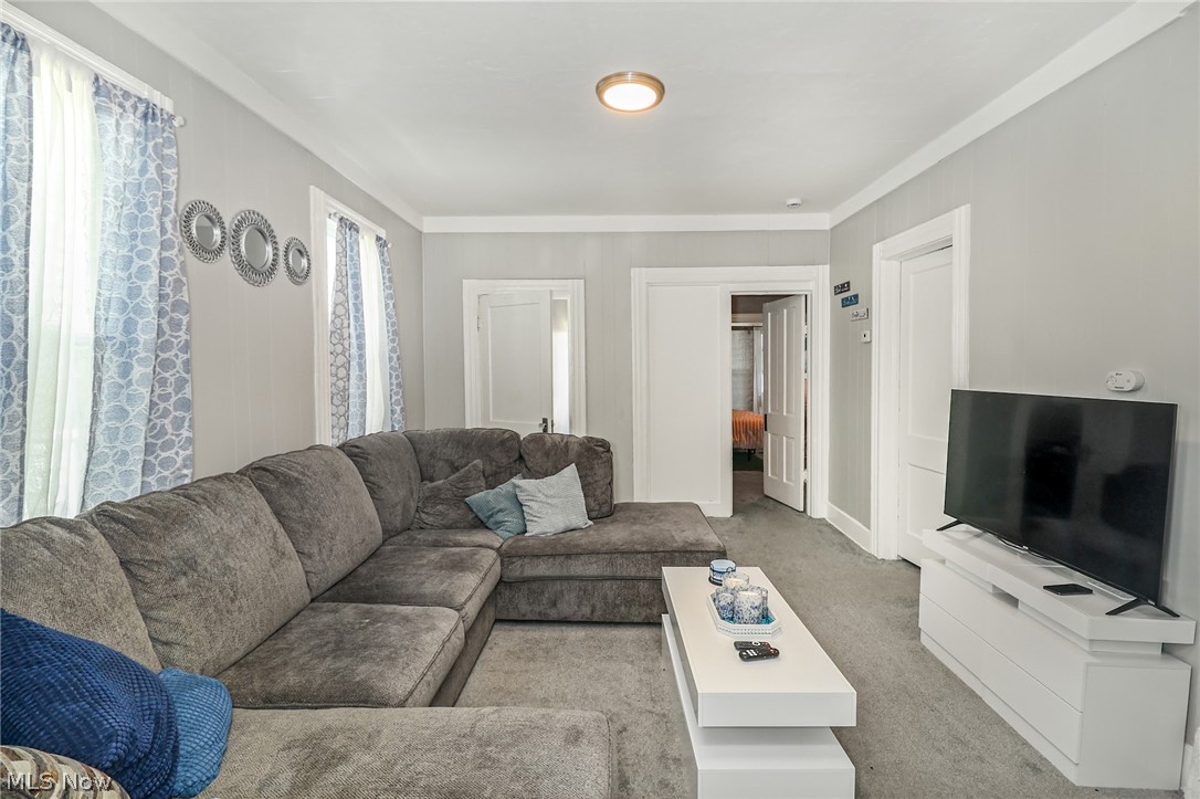 Diodate Clarks - Residential Income