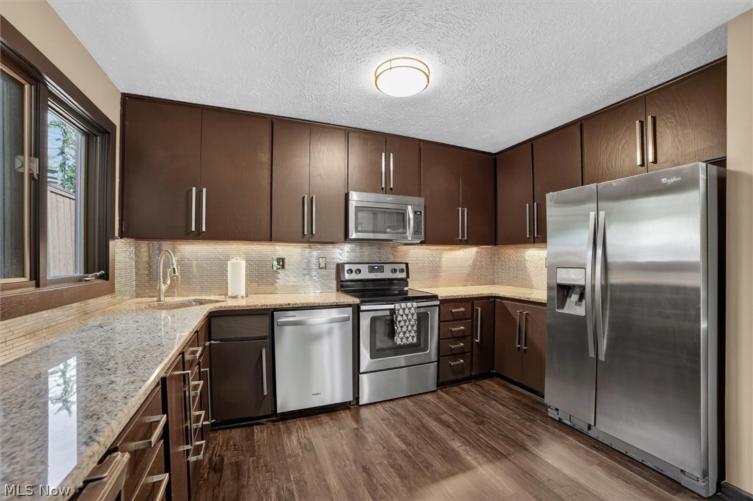 Ledgewood - Residential