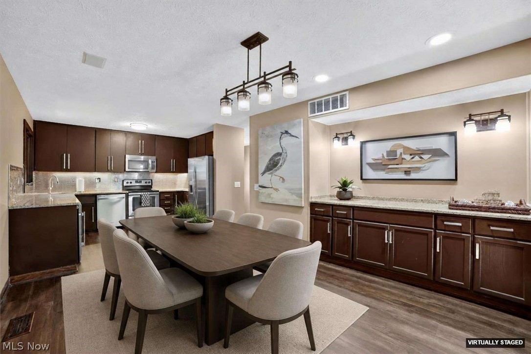 Ledgewood - Residential