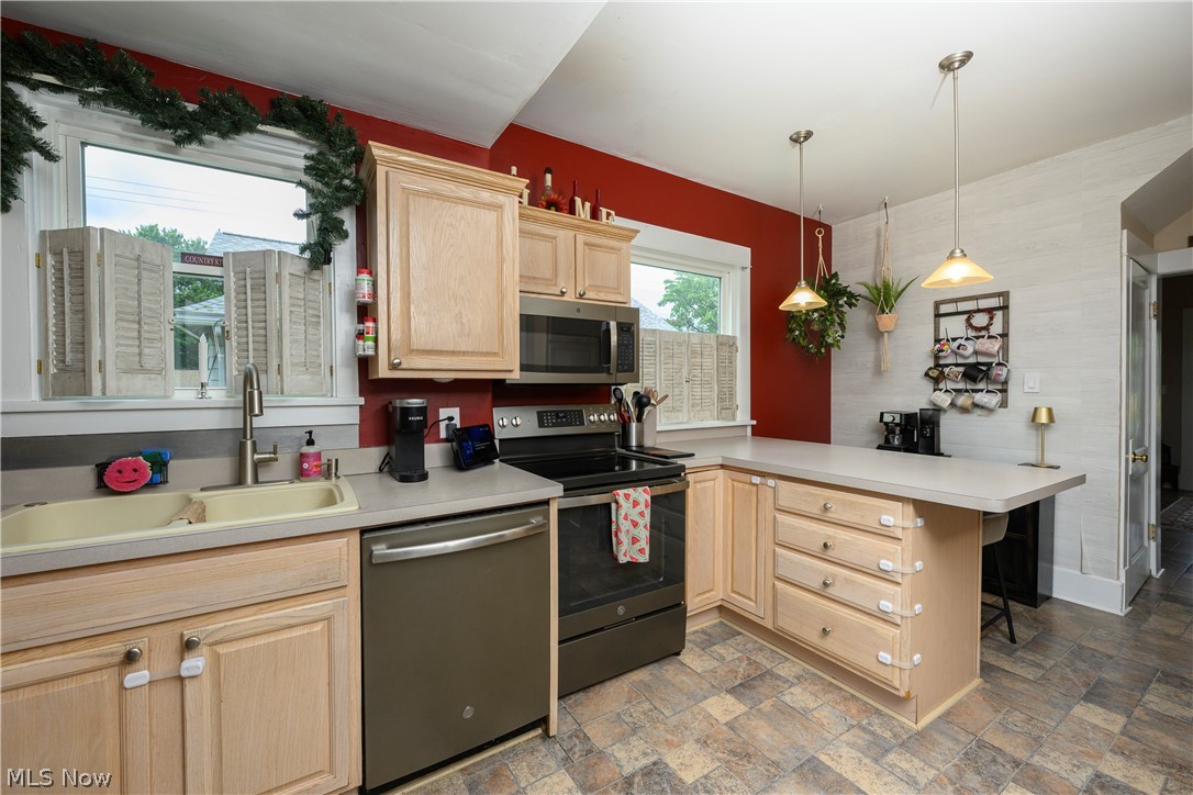 Dover Land & Improv Cos - Residential