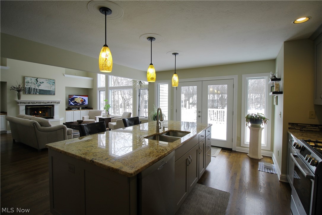 Bayside Lakes - Residential