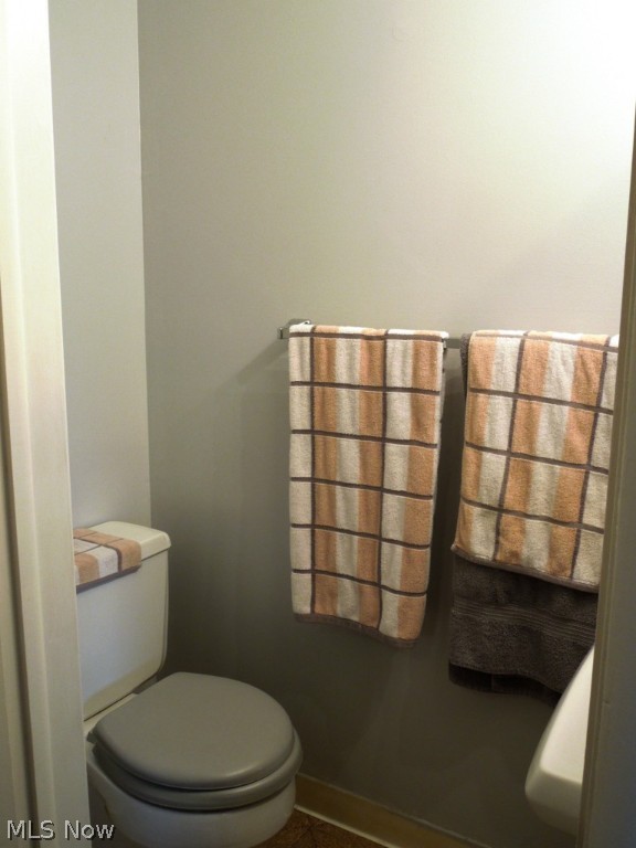 Fairfax Manor Condo - Residential