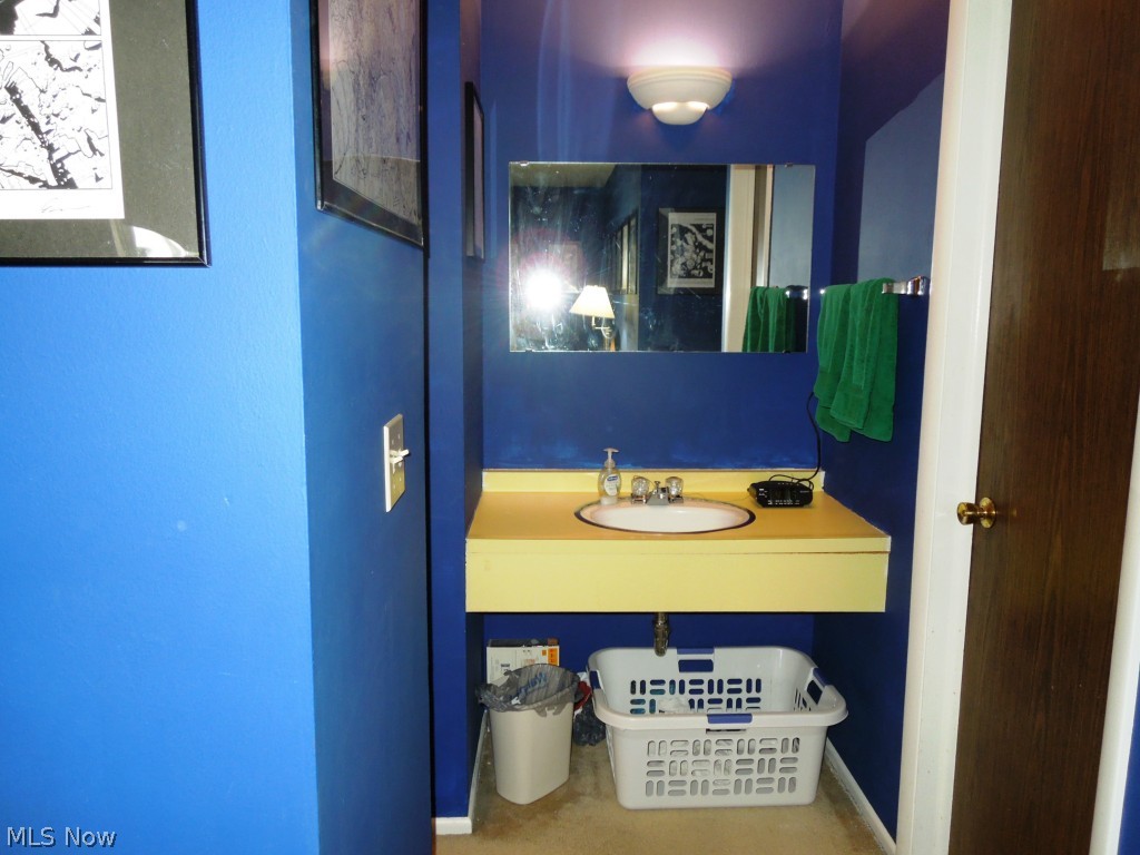Fairfax Manor Condo - Residential