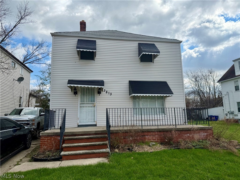 What a unique opportunity to own a great property that allows you to live for free in this home while you rent out the full separate suite!!  The main home has been updated but needs cleaning.  It has a new kitchen, updated bath, and has been freshly painted throughout.  The separate suite has a kitchen, bathroom, bedroom and living room awaiting your sweat equity to make this the perfect rental suite.