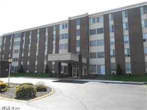 Silver Lake Towers Condo - Residential