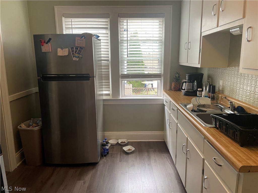Broadview Spg Road Sub/A J Hie - Residential Income