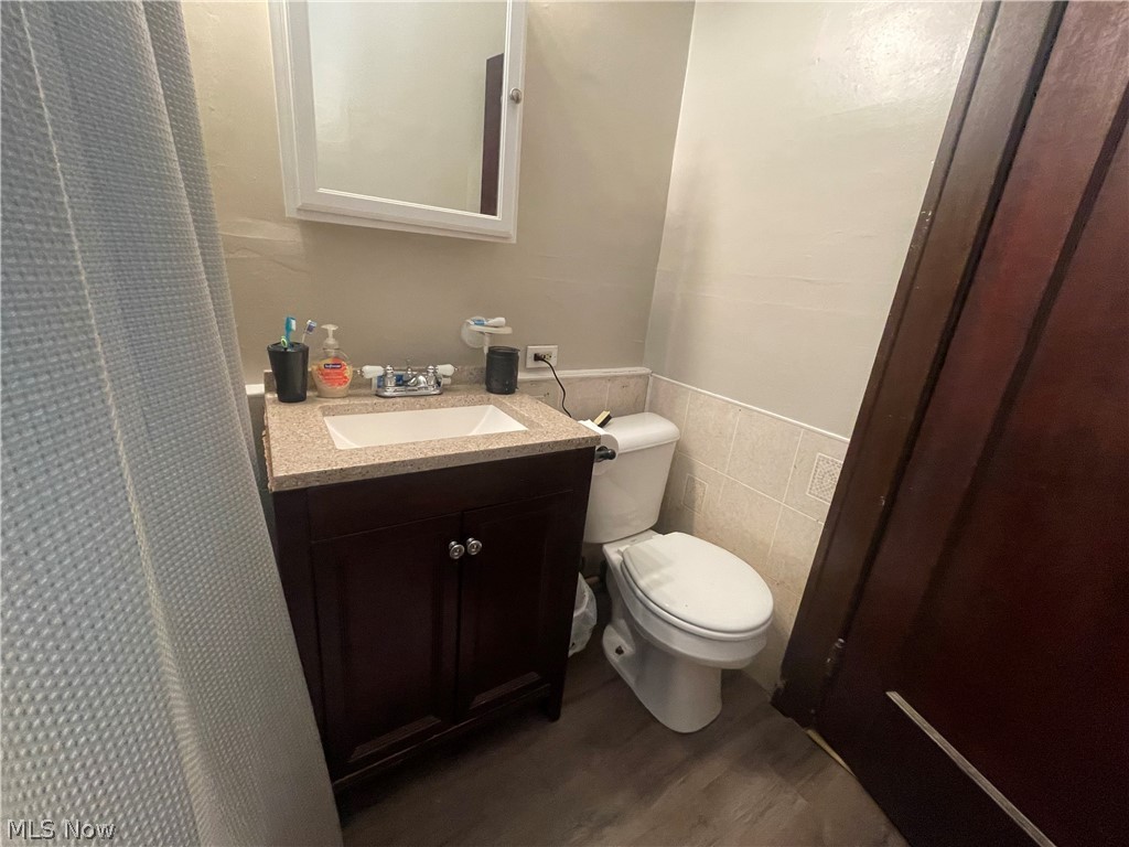 Broadview Spg Road Sub/A J Hie - Residential Income