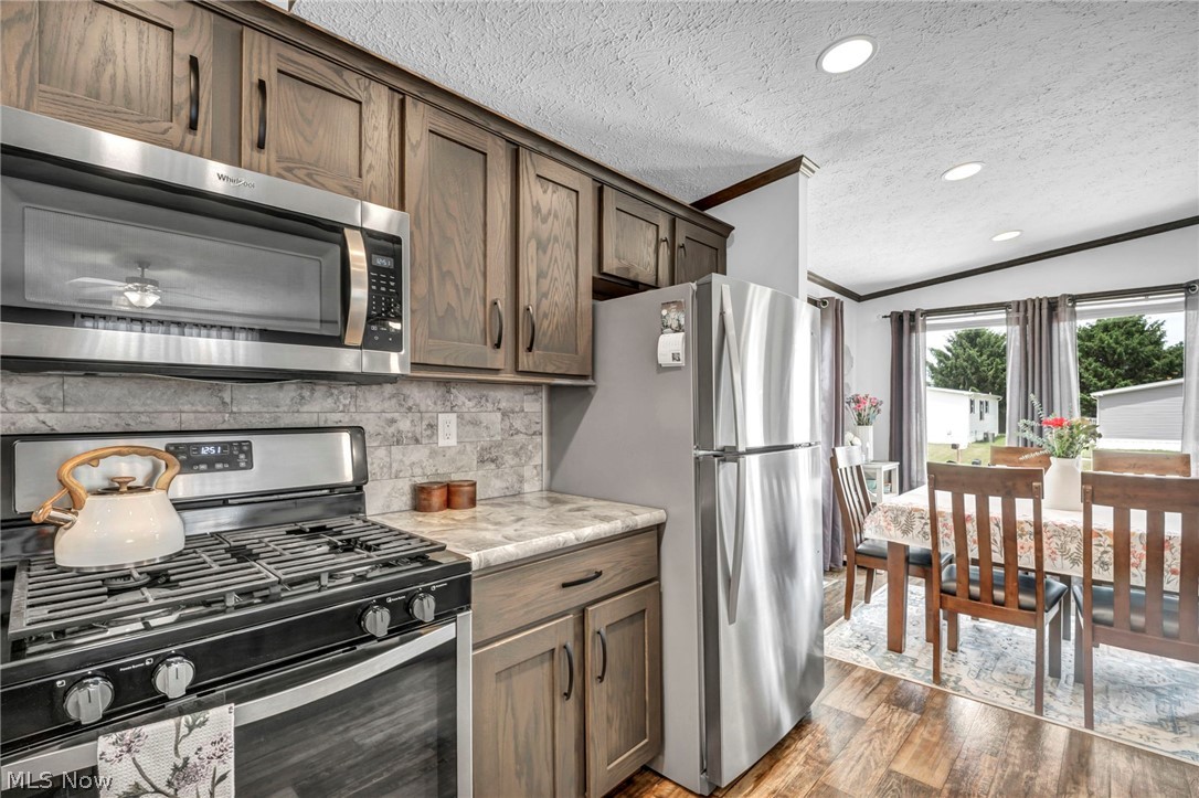 Golfway Pines - Residential