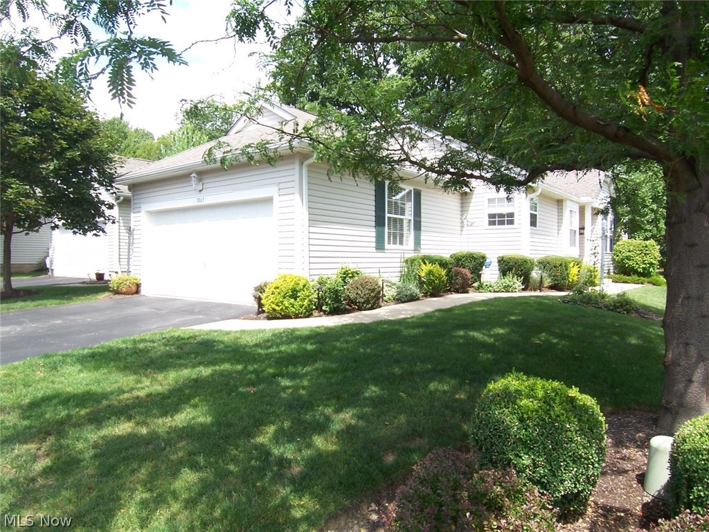 Woodbury Condo Ph Xxxv - Residential