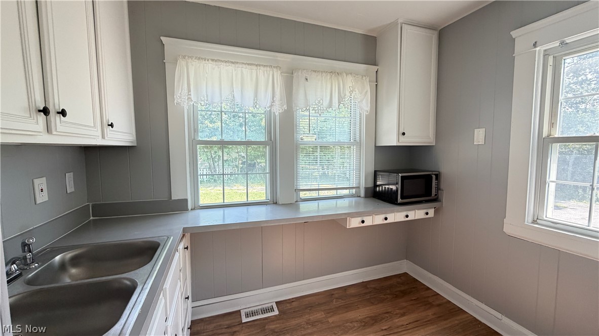 B E Hathaway Maple Grove - Residential
