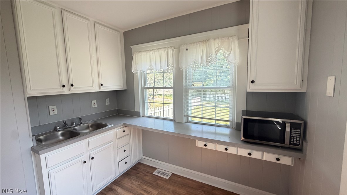 B E Hathaway Maple Grove - Residential