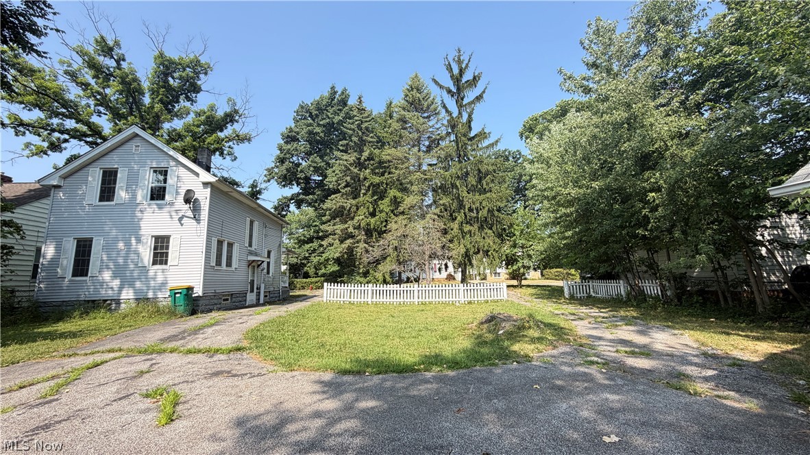 B E Hathaway Maple Grove - Residential