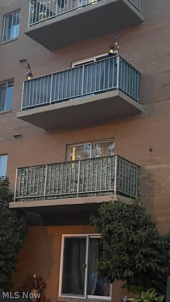 Clague Towers - Residential
