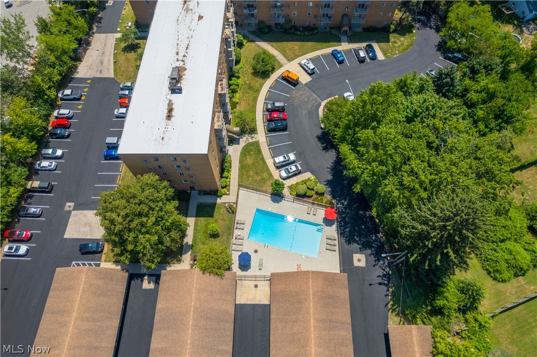 Clague Towers - Residential
