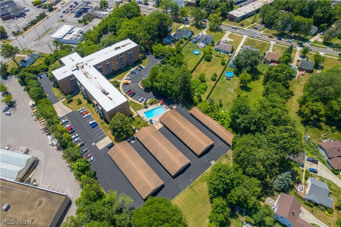 Clague Towers - Residential